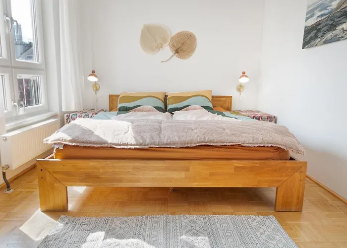 - Balkon - Workspace - Waschmaschine - U2 & U4 Appartement *